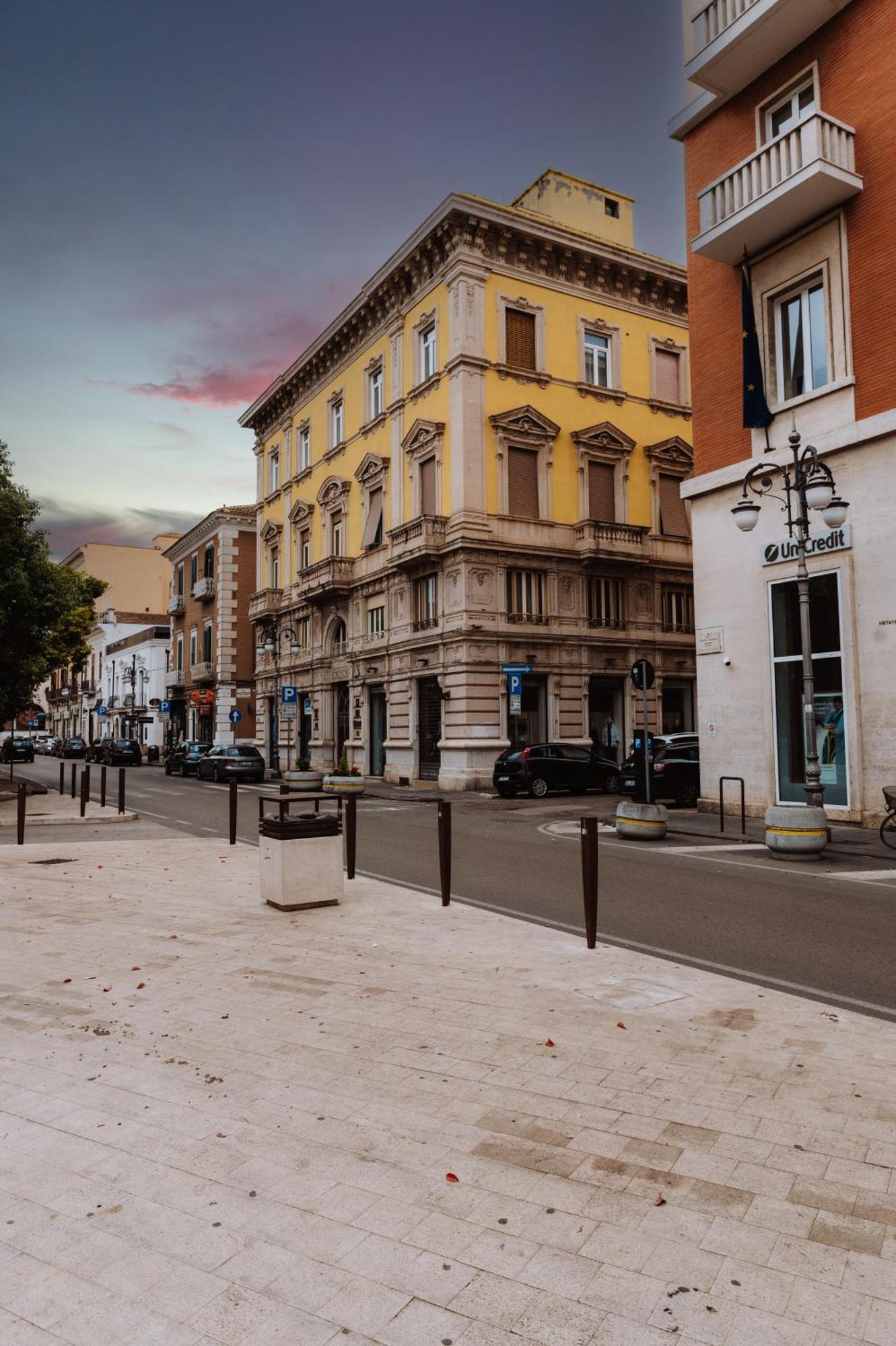 Momento Soggiorno Di Charme Foggia Exterior foto